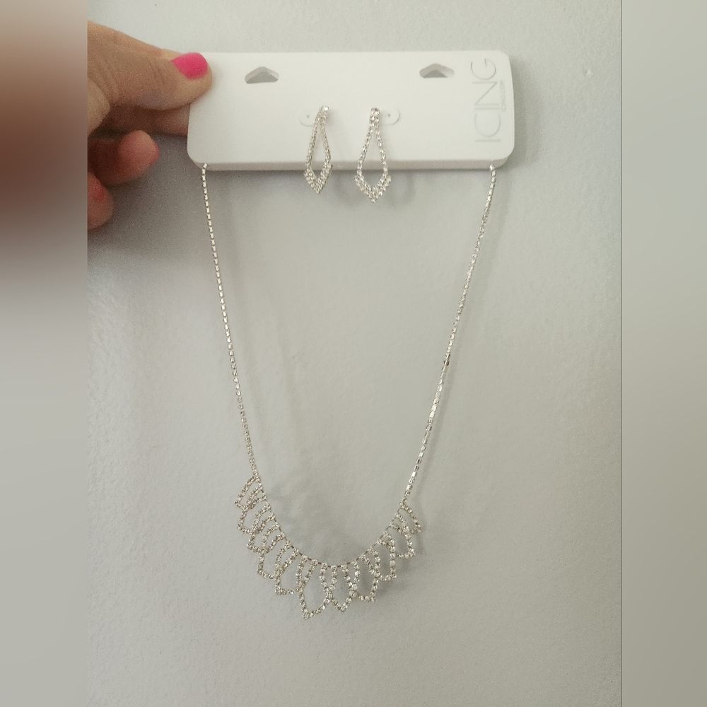 Rhinestone  Jewelry Set - necklace and earings. NWT